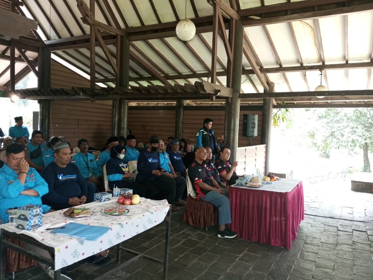 Bacaleg Partai Perindo Silaturahmi dengan Pengemudi Ambulans DKI