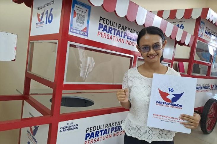 Terima Bantuan Gerobak Gratis dari Partai Perindo, Pedagang Gorengan di Semarang: Program yang Baik Sekali 