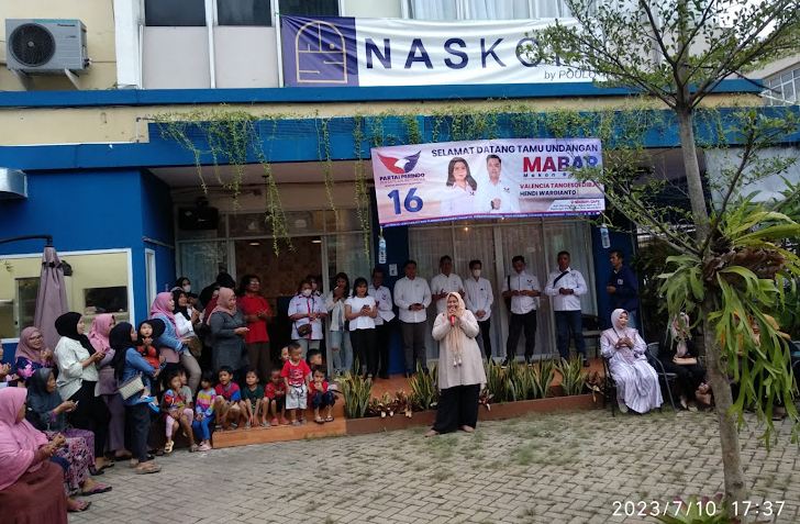 Warga Pegadungan Jakbar Antusias Ikut Makan Bareng Caleg Partai Perindo Hendi Wargianto