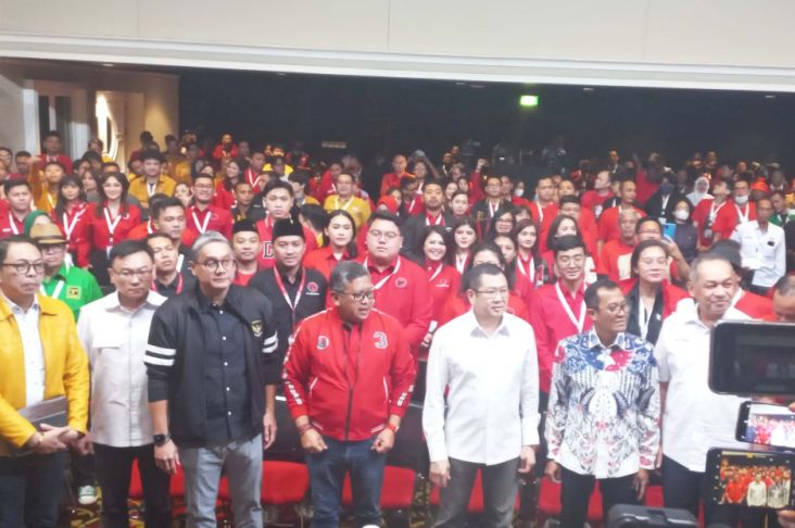 HT dan Hasto Masuk Ruang Pelatihan Jurkam, Yel-yel Ganjar Presiden Bergema