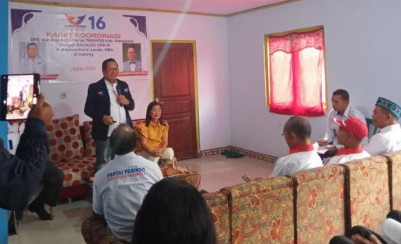 Maju Caleg DPR RI, Karolus Karni Lando Figur Potensial Segudang Pengalaman dari NTT