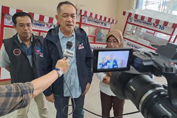 Beri Bantuan Gerobak Perindo Gratis di Semarang, Syafril Nasution: Kami Beri Kailnya 