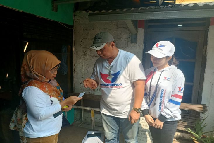 Bacaleg Tati Sri Hardina Bersama Partai Perindo Depok Sosialisasikan KTA Berasuransi 