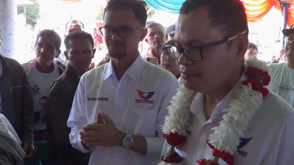 Tim Relawan Resmikan Posko Pemenangan Bacaleg DPR RI Arnod Sihite