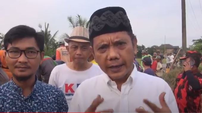 Warga Bangun Akses Jalan Pakai Biaya Swadaya, Oni Suwarman: Kalau Semua Seperti Ini, Indonesia Makmur!