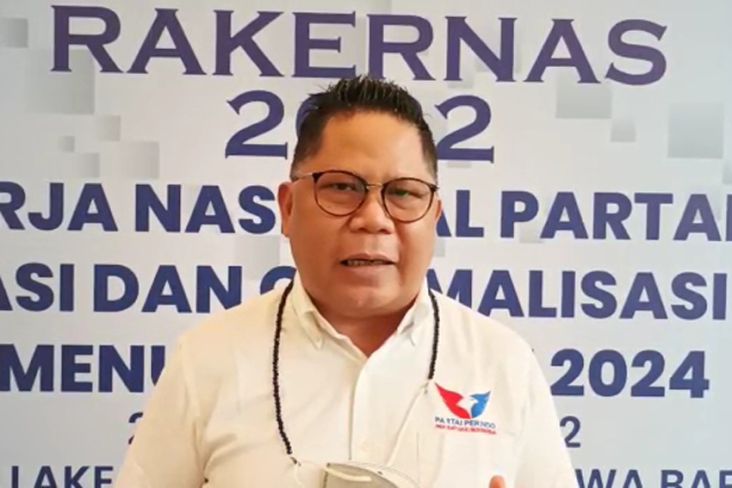 Jokowi Tolak PHK 2,3 Juta Tenaga Honorer, Yerry Tawalujan: Sejalan dengan Visi Misi Partai Perindo
