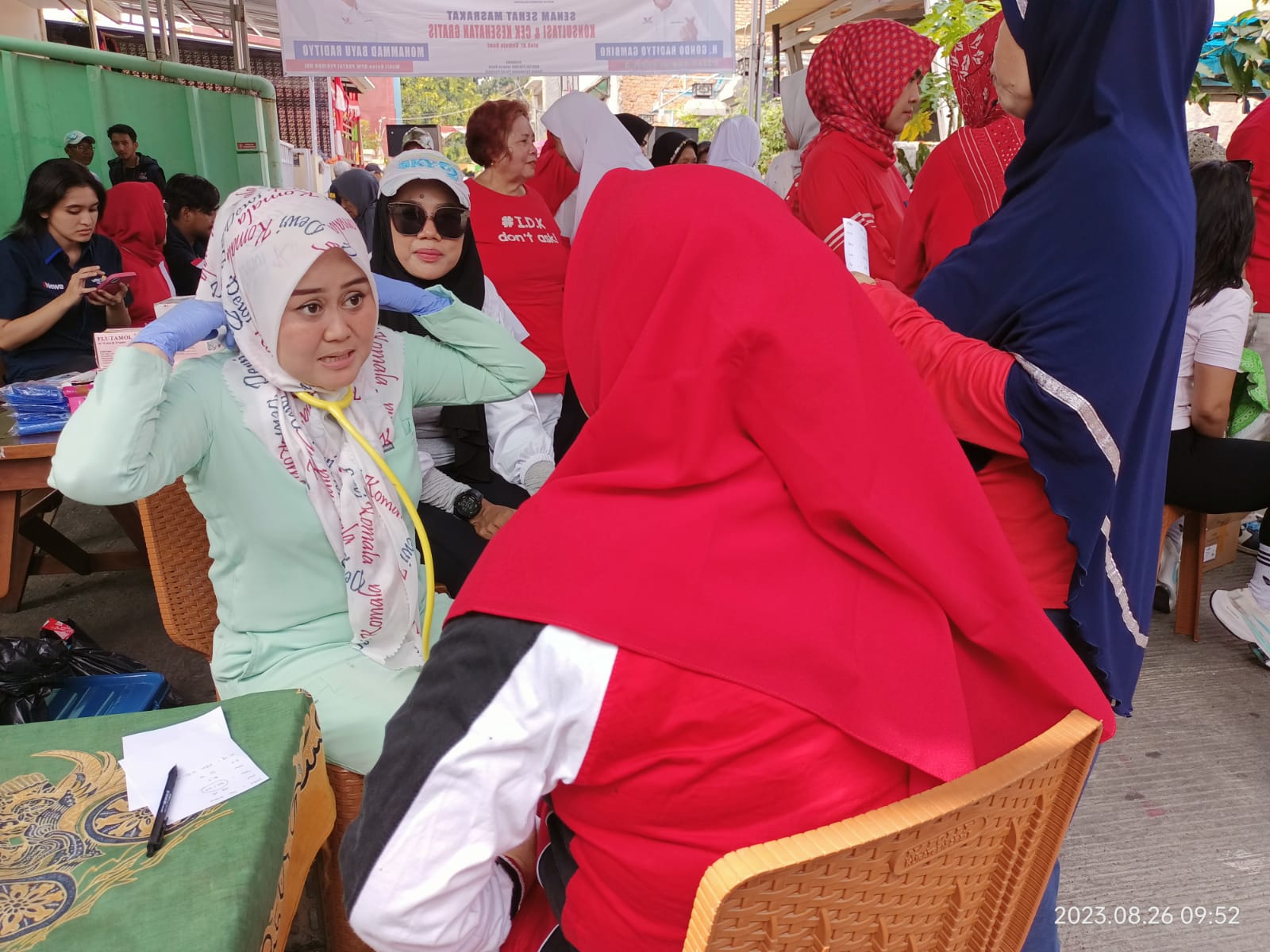 75 Warga Kebon Bawang Dapat Layanan Pemeriksaan Kesehatan Gratis dari Kartini Perindo