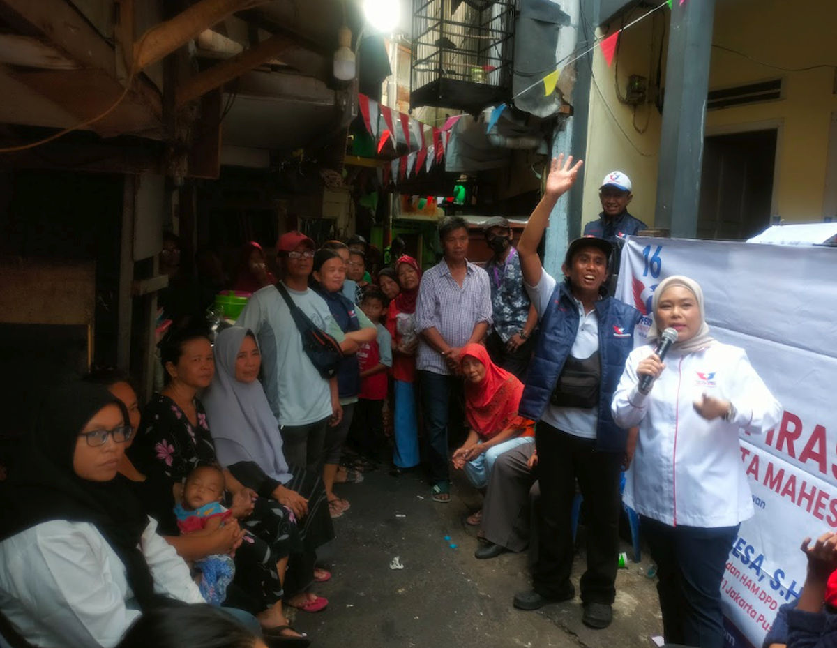 Antusias Disambangi Bacaleg Partai Perindo, Warga Johar Baru Berharap Aspirasinya Ditangani
