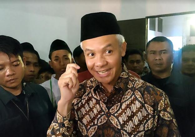 Berkunjung ke Ponpes Buntet Cirebon, Ganjar Pranowo Kagum dengan Semangat Intelektual Santri