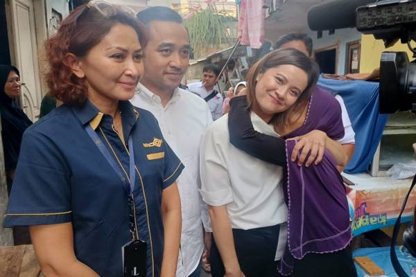 Momen Bacaleg Perindo Dian Mirza Salurkan Klaim KTA Berasuransi ke Warga Cengkareng 