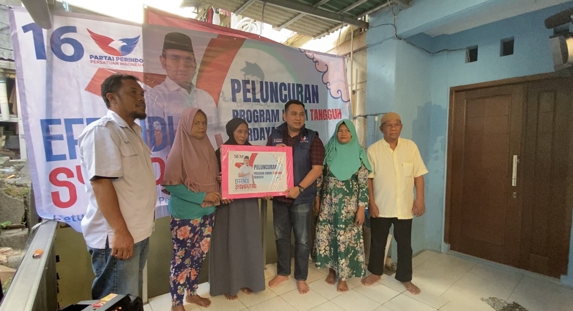 Ibu-Ibu Pelaku UMKM di Menteng Atas Terharu Dapat Bantuan dari Partai Perindo