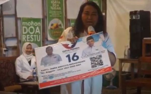 Bacaleg Partai Perindo Apresiasi Antusiasme Warga Blitar Daftar KTA Berasuransi 