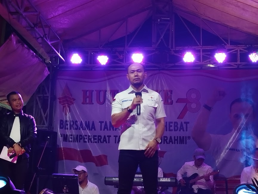 Bacaleg Partai Perindo Herwanto Gelar Panggung Hiburan Rakyat di Tanah Tinggi, Warga Merasa Terhibur
