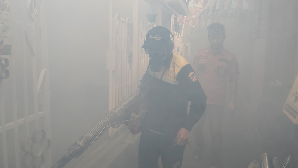 Satu Sekolah di Bandung Libur Gara-Gara Siswa Terkena DBD, Partai Perindo Gelar Fogging