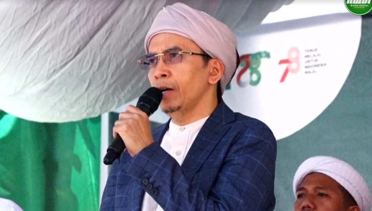 TGB Ajak Masyarakat Teruskan Perjuangan Maulana Syech
