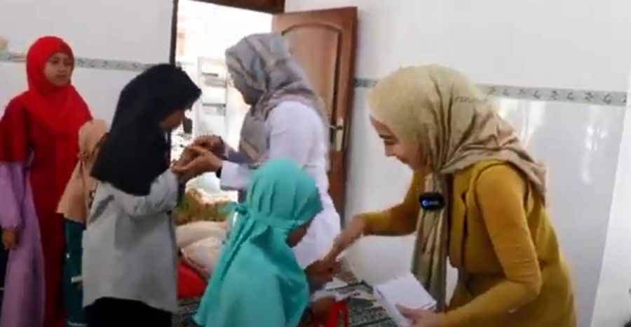 Bagikan Sembako di Panti Asuhan, Venna Melinda: Bentuk Perhatian ke Anak Yatim di Kediri