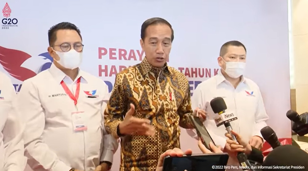 Bansos Beras Disalurkan ke 3 Kabupaten di Jabar, Yerry Tawalujan: Komitmen Jokowi Peduli Rakyat