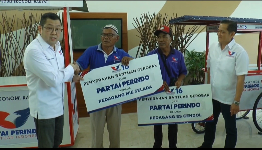 Dapat Bantuan Gerobak dari Hary Tanoe, Pedagang di Pangkalpinang : Terima Kasih Partai Perindo
