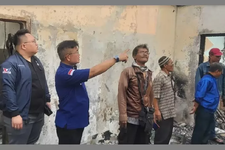 DPD Partai Perindo Surabaya Tinjau Korban Kebakaran di Kelurahan Putat Jaya