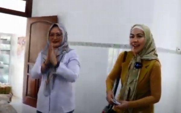 Jumat Berkah, Bacaleg Partai Perindo Venna Melinda Bagikan Sembako di Panti Asuhan Kediri