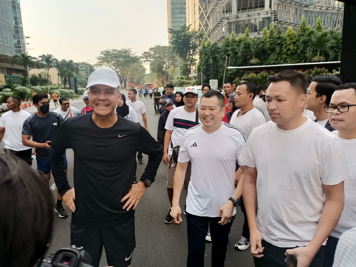 Ganjar Fun Walk Bareng Perindo dan Sederet Artis Tanah Air, Tama S Langkun: Indonesia Butuh Pemimpin Sehat