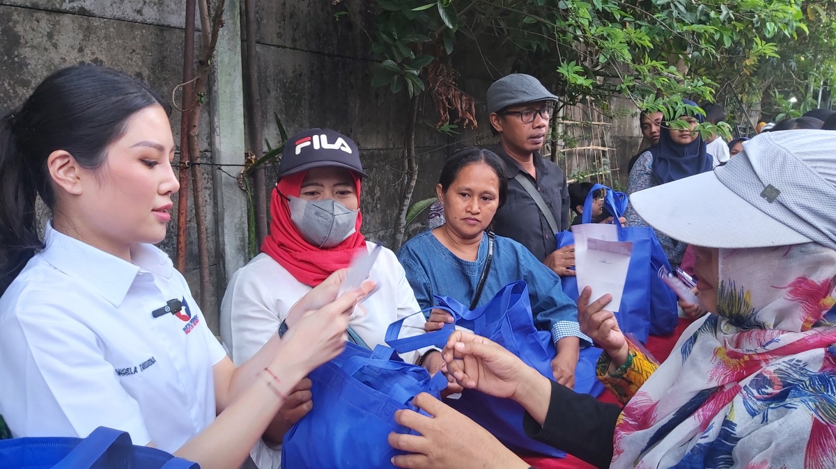 Hadiri Pasar Murah, Angela Tanoesoedibjo: Semoga Bisa Mengurangi Beban Warga