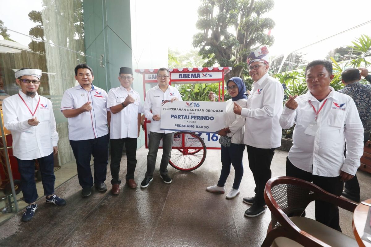 Hary Tanoe: Gerobak Perindo Dongkrak Penghasilan Pedagang