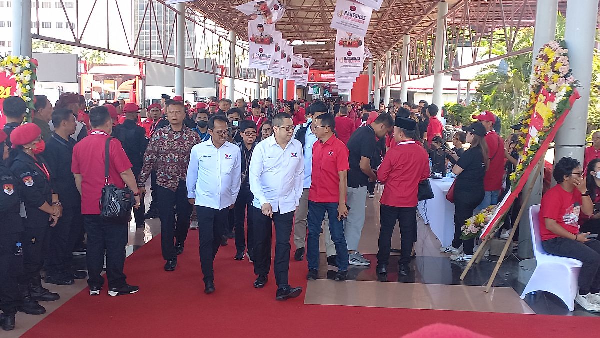 Hary Tanoesoedibjo Tiba di JIExpo, Hadiri Rakernas PDIP