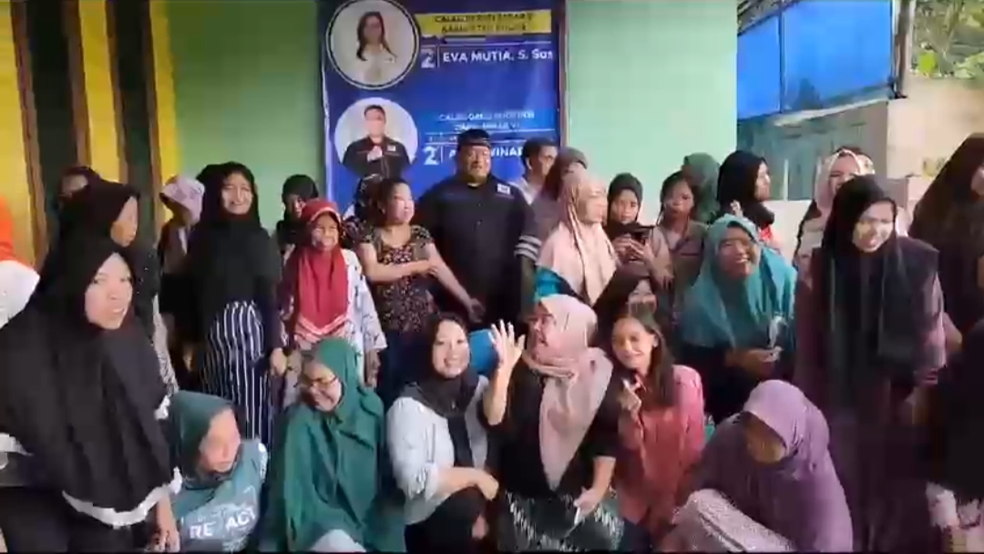 Ikuti Sosialisasi KTA Berasuransi Partai Perindo, Ratusan Warga Cigombong Antusias