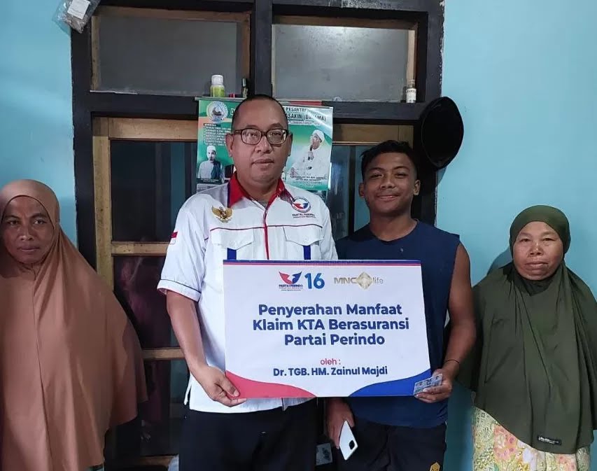 Punya Kartu Tanda Anggota Parta Perindo, Warga Lombok Utara Kini Miliki Asuransi Gratis