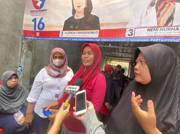 Pengobatan Gratis Inisiasi Caleg Partai Perindo DKI Neni Nurhayani, Warga: Makin Sehat