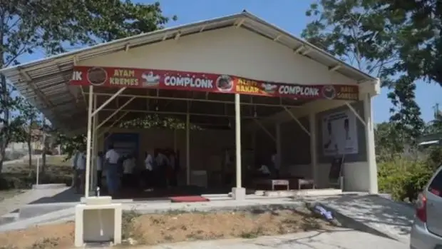 Senang Dibantu DPD Partai Perindo Cilacap, Pemilik Warung Complong: Kita Lebih Semangat 