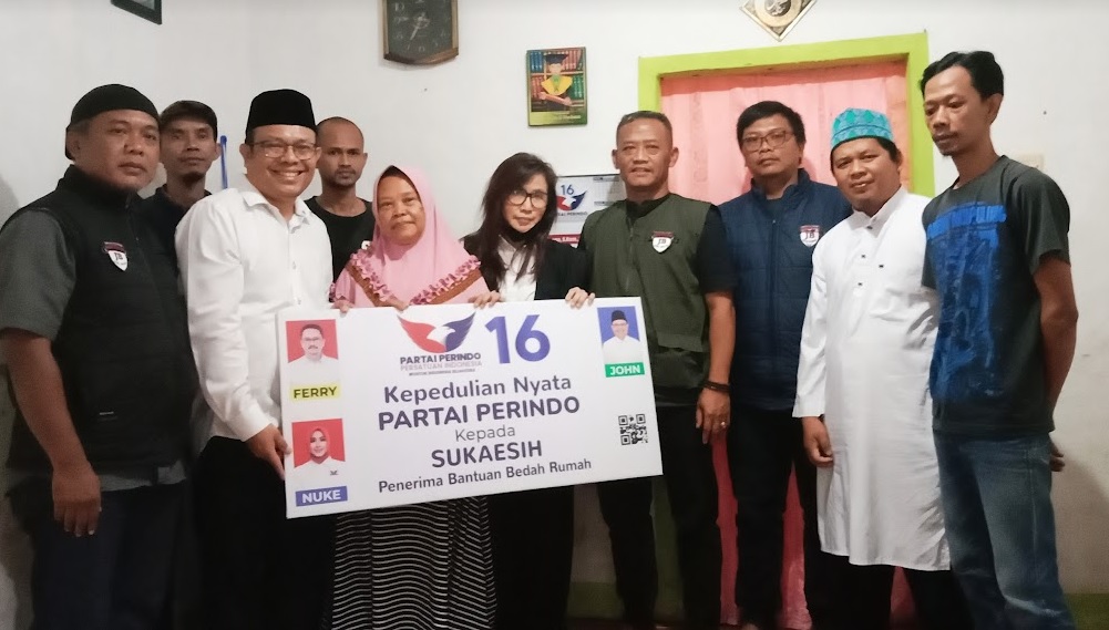 Sukaesih Terharu Rumahnya Dibedah Jadi Layak Huni oleh Partai Perindo