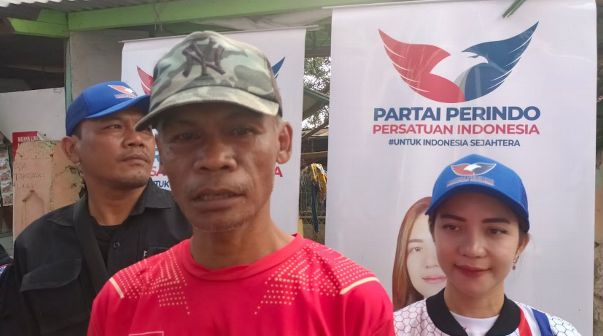 Terima KTA Asuransi dan Minyak Goreng dari Partai Perindo, Ketua RT: Aksi Nyata Bisa Lihat Sendiri