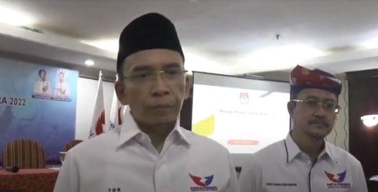 TGB Kenang Almarhum KH Hasyim Muzadi, Dukung Dirinya saat Jabat Gubernur NTB Periode Kedua