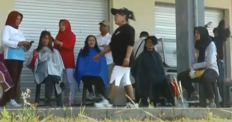 Usai Senam Sehat Bareng Bacaleg Partai Perindo di Salatiga, Peserta Ikut Potong Rambut Gratis