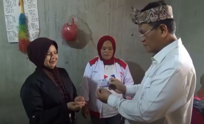 Bacaleg Partai Perindo Sosialisasi KTA Berasuransi ke Pelaku UMKM di Cimaung