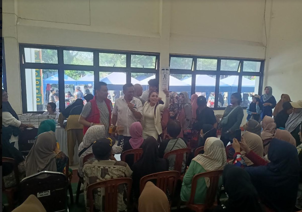 Bagikan Ribuan Kacamata Baca hingga Donor Darah di Depok, Bentuk Kepedulian Partai Perindo ke Rakyat Kecil