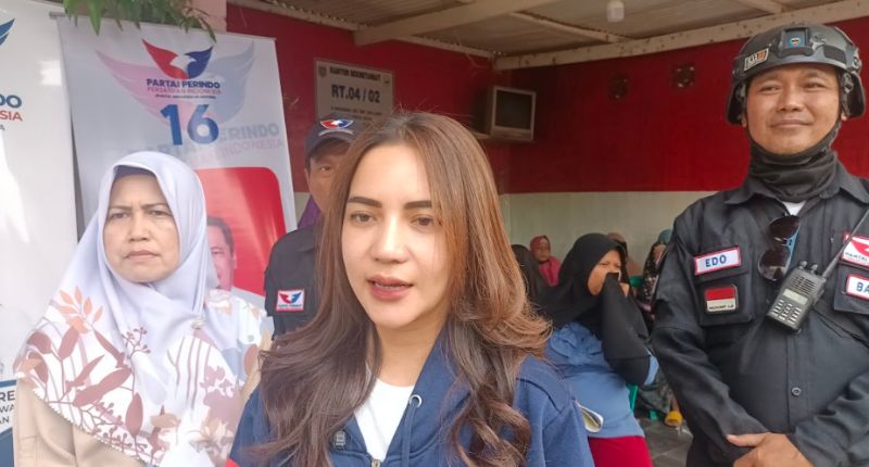 Bantu 250 Liter Minyak ke Warga Depok, Bacaleg Rere Tati: Partai Perindo Beri Bukti Bukan Janji!