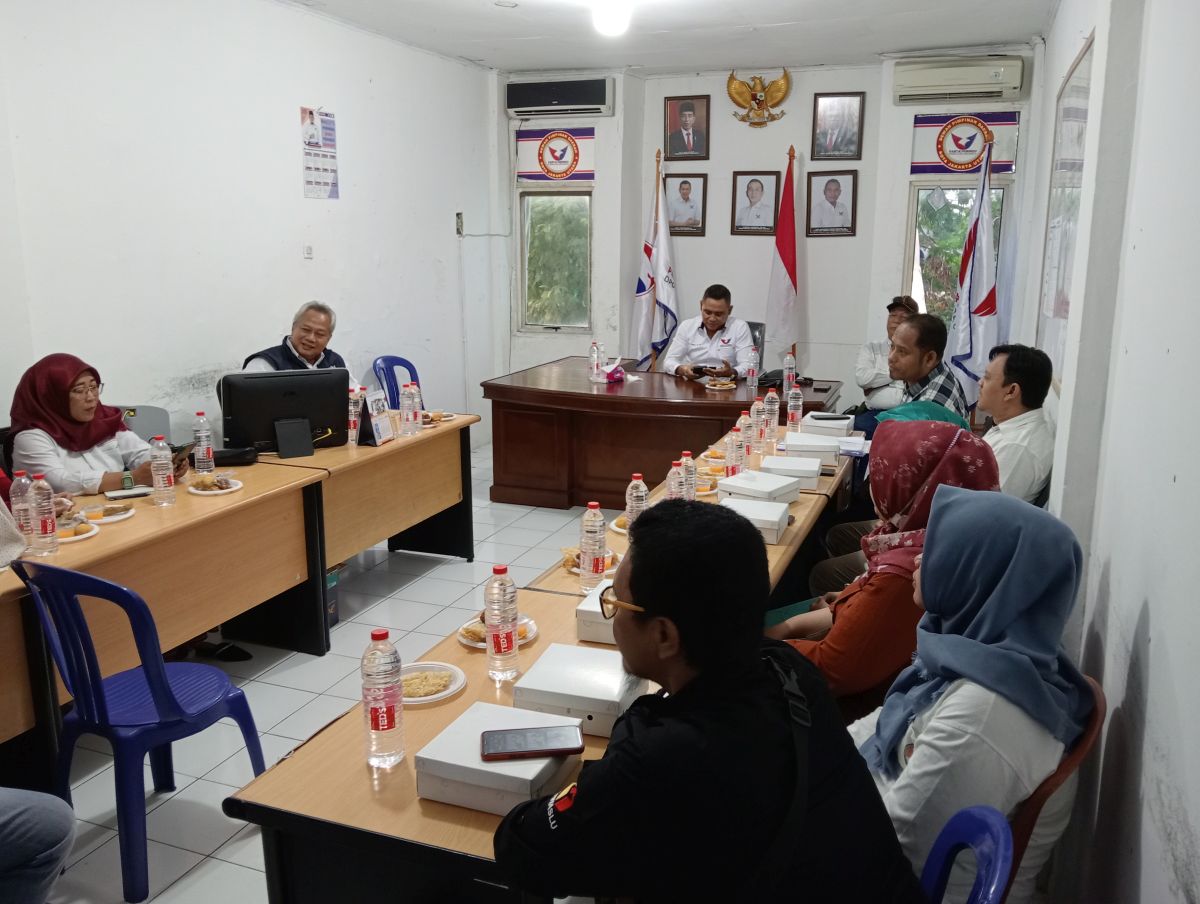 Bawaslu Sosialisasikan Pelanggaran Pemilu 2024 di Kantor DPD Partai Perindo Jakut