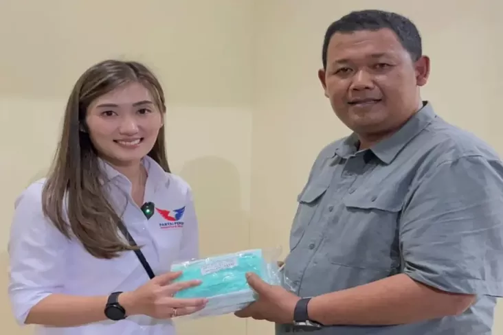 Berjibaku Padamkan Kebakaran di TPA Rawa Kucing, Partai Perindo Apresiasi Kerja Petugas