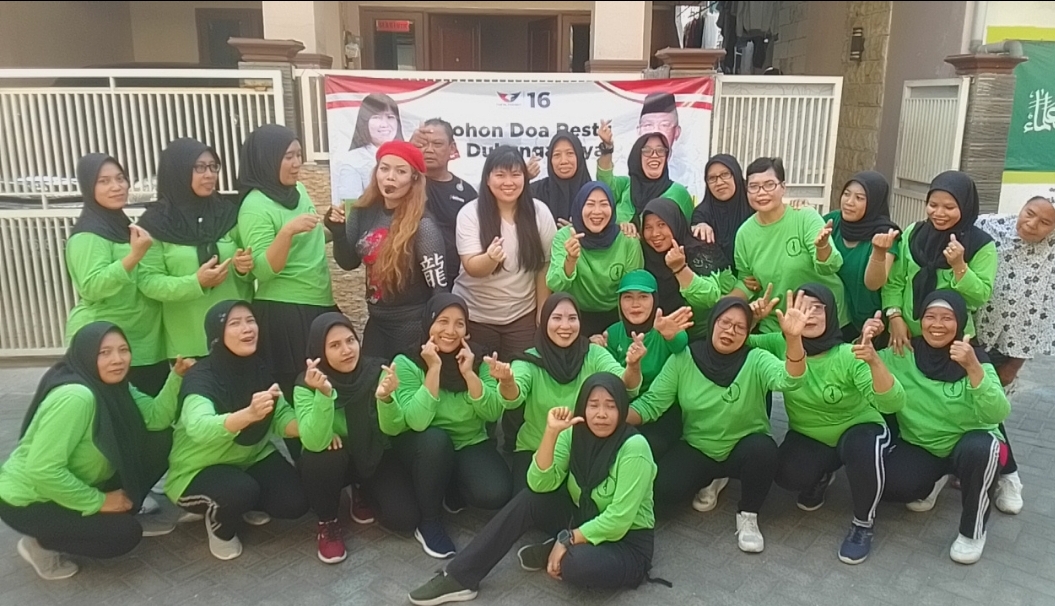 Bacaleg Partai Perindo Surabaya Stella Franciss Gelar Senam hingga Serap Aspirasi Warga Gunung Anyar