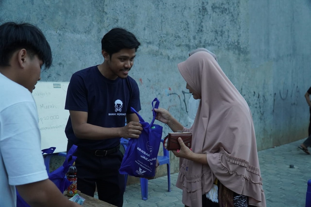 Serap Aspirasi Masyarakat, Manik Marganamahendra Gelar Bazar Minyak Goreng Murah