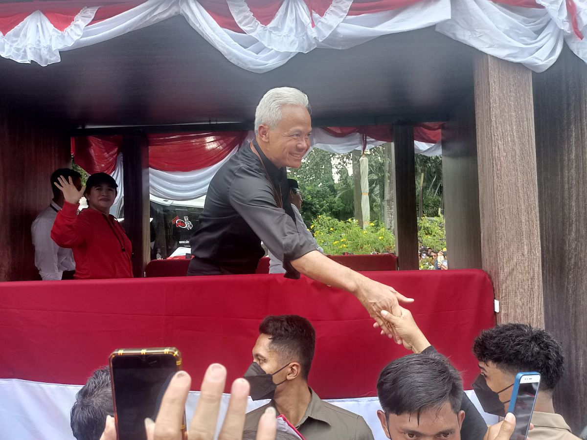 Ganjar-Mahfud Daftar ke KPU, HT: Ayo Berjuang Bersama!