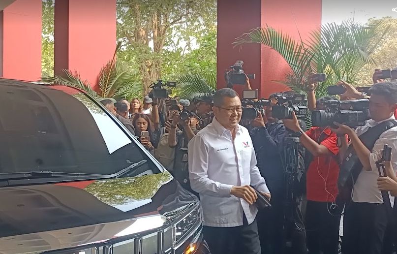 Hadiri Pengumuman Cawapres Ganjar, Hary Tanoe Tiba di Kantor PDIP