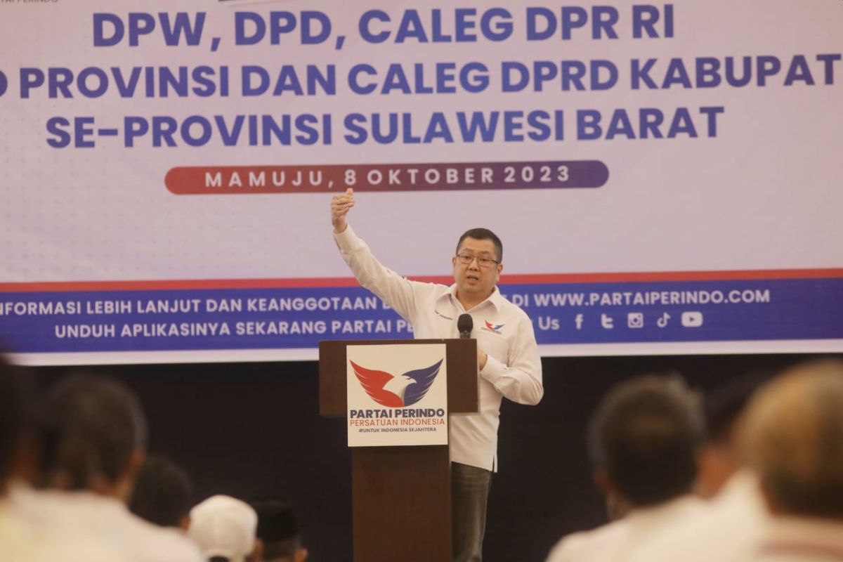 Hary Tanoe Pacu Semangat Kader, Anggota serta Bacaleg Partai Perindo Sulbar