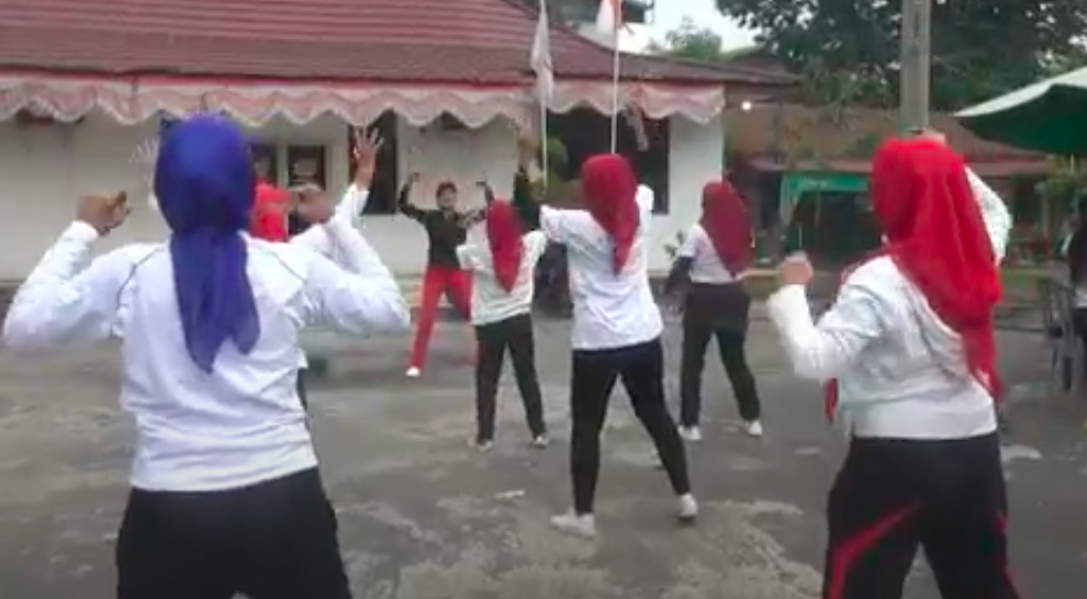 Ikuti Senam Bareng Bacaleg Partai Perindo Palembang, Warga: Badan Sehat, Seger Bener!