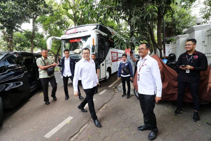Jelang Pendaftaran Capres-Cawapres, Ketum Parpol Pendukung Ganjar-Mahfud Kumpul di Kediaman Megawati 