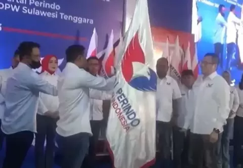 Lantik Pengurus DPW Partai Perindo Sultra di Kendari, Ini Pesan HT 