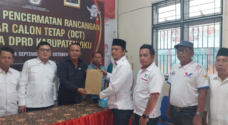 Serahkan Berkas DCT ke KPU, Partai Perindo OKU Tambah Satu Caleg